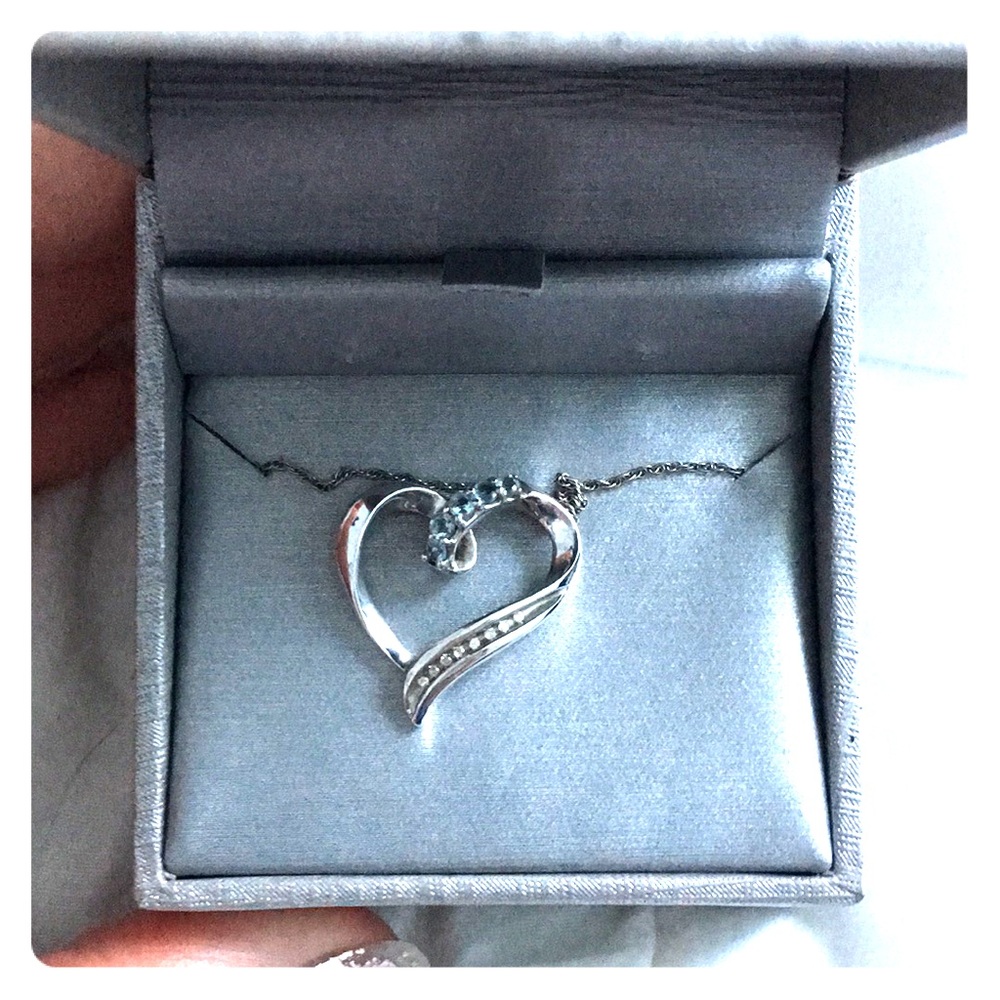 Diamond and aquamarine heart necklace